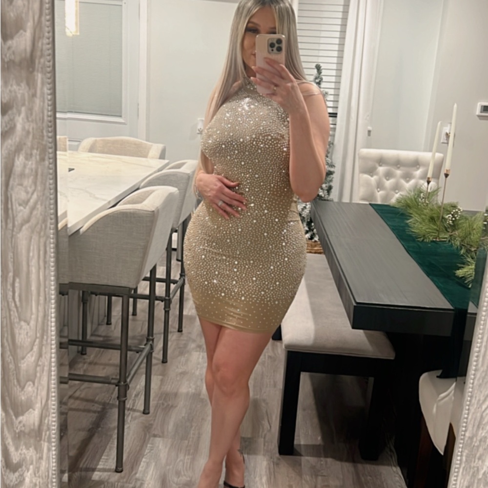 Elegant Gold Sequin Dress